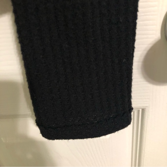 **SOLD**Hollister | open back long sleeve black waffle knit blouse shirt top - Picture 6 of 8